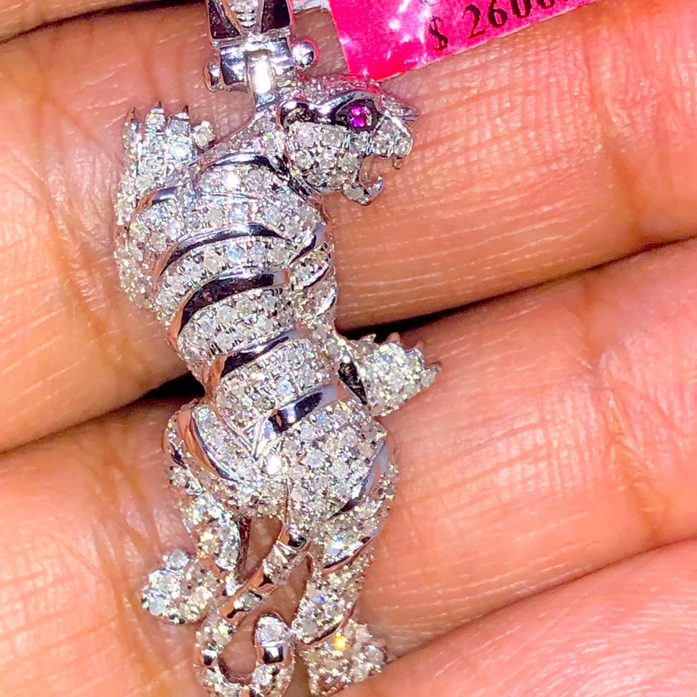 Mesmerizing REAL DIAMOND Custom tiger pendant WOW!
